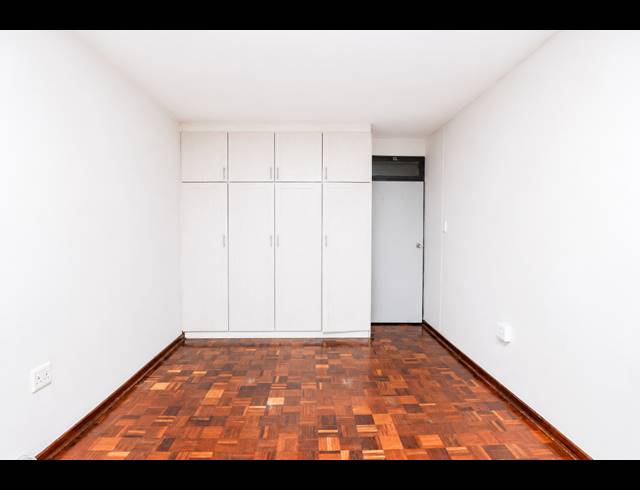 2.5 BEDROOM APARTMENT FOR SALE IN GLENWOOD
